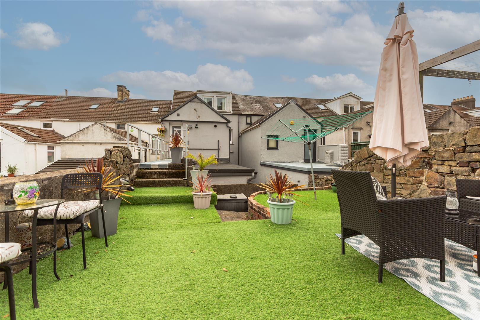 Montpelier Terrace, Mount Pleasant, Swansea, SA1 6JW